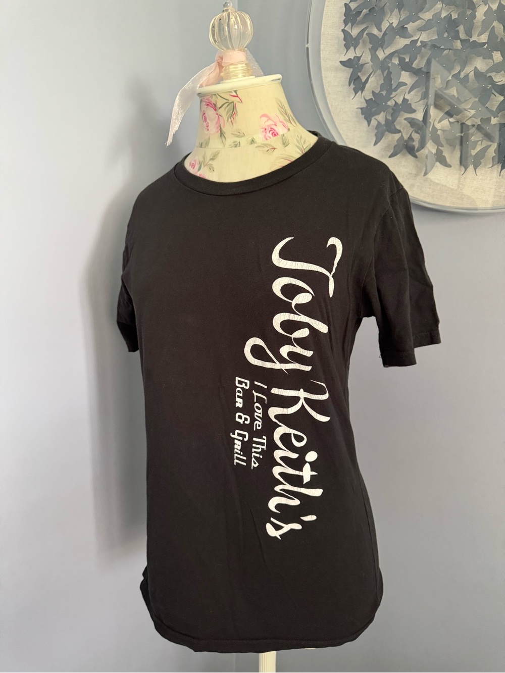 Toby Keith's I Love This Bar&Grill Black Short Sleeve Graphic Tee